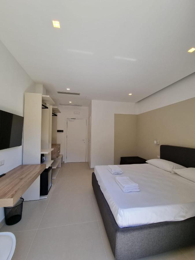 Marea Retreat Rooms Marina di Camerota Exterior foto